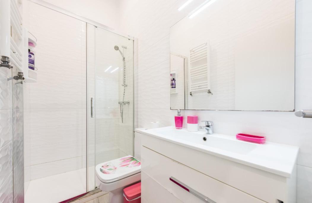 M&F Apartaments Chueca Madrid Buitenkant foto