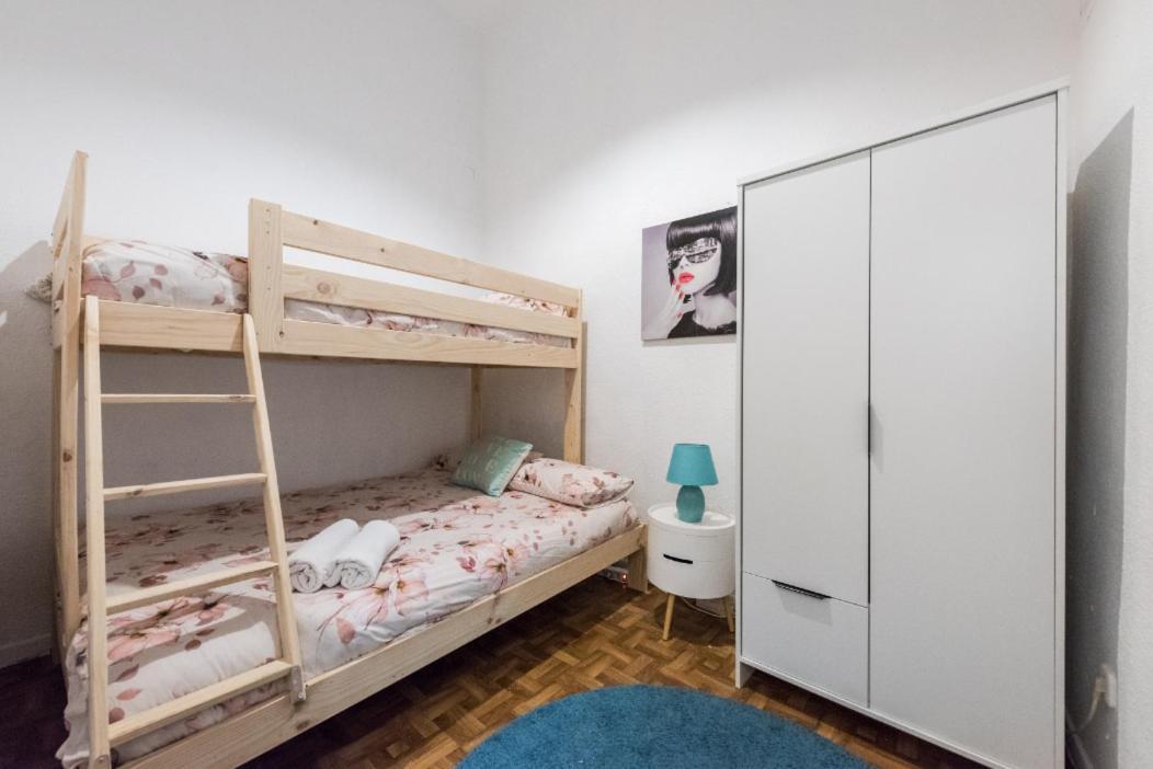 M&F Apartaments Chueca Madrid Buitenkant foto