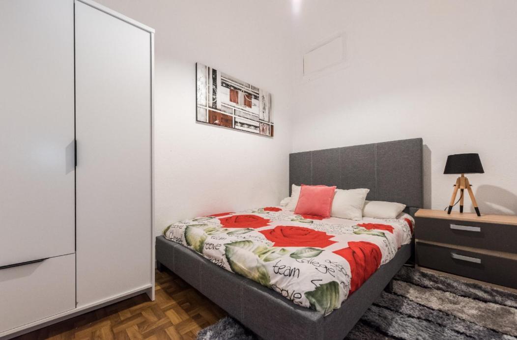 M&F Apartaments Chueca Madrid Buitenkant foto