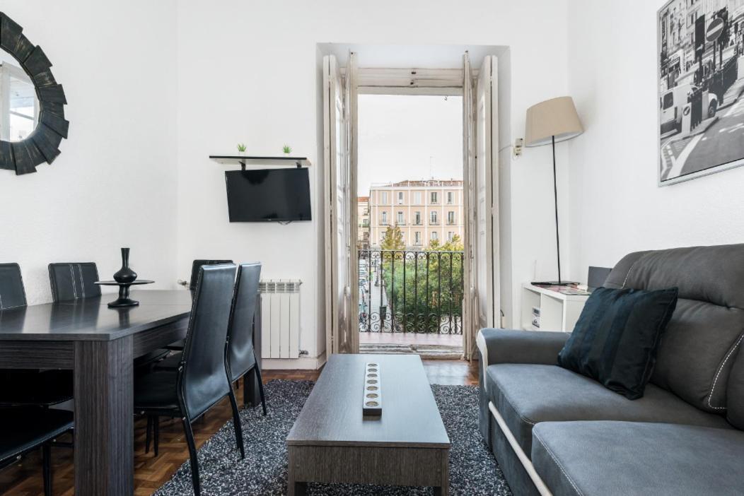 M&F Apartaments Chueca Madrid Buitenkant foto