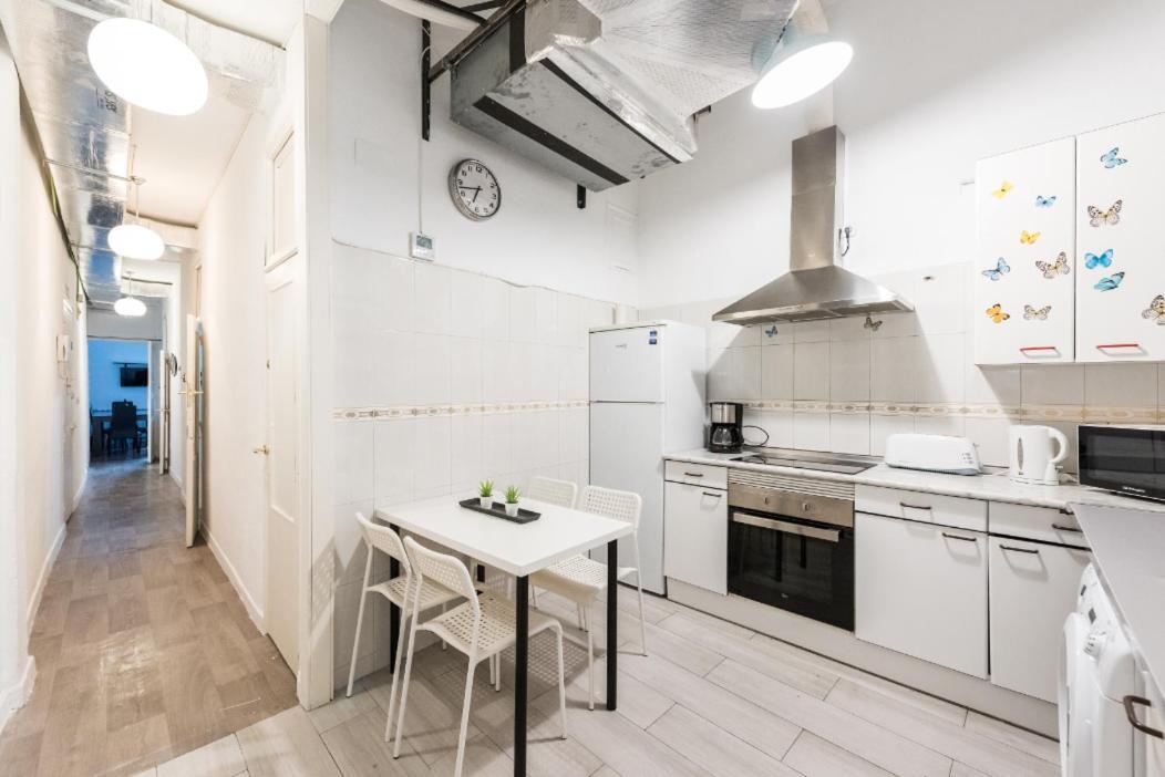 M&F Apartaments Chueca Madrid Buitenkant foto